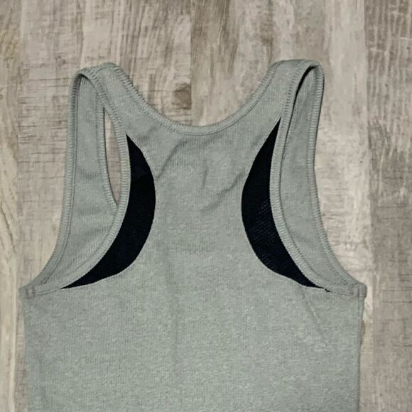 $5 ADD ON ITEM/New Under armor Star Wars women's fitted tank top keep calm - Picture 8 of 12